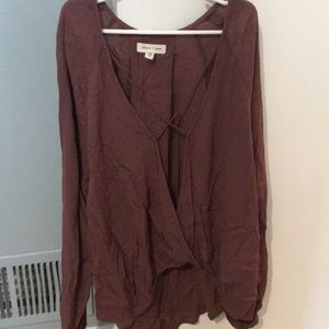 UO Long sleeve, thin criss-cross top